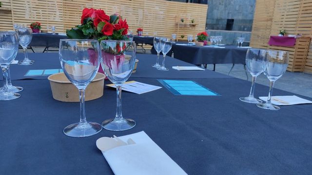 Grupo Norte Eventos mesa con copas